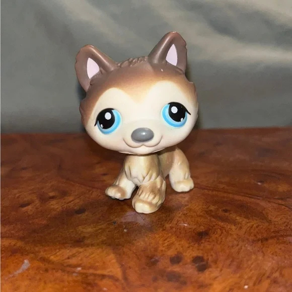 Littlest Pet Shop Toys Littlest Pet Shop Husky 68 Poshmark